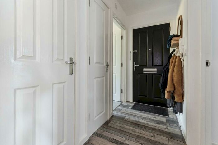 1 Bedroom Flat For Sale In Pix Court, Arlesey, SG15