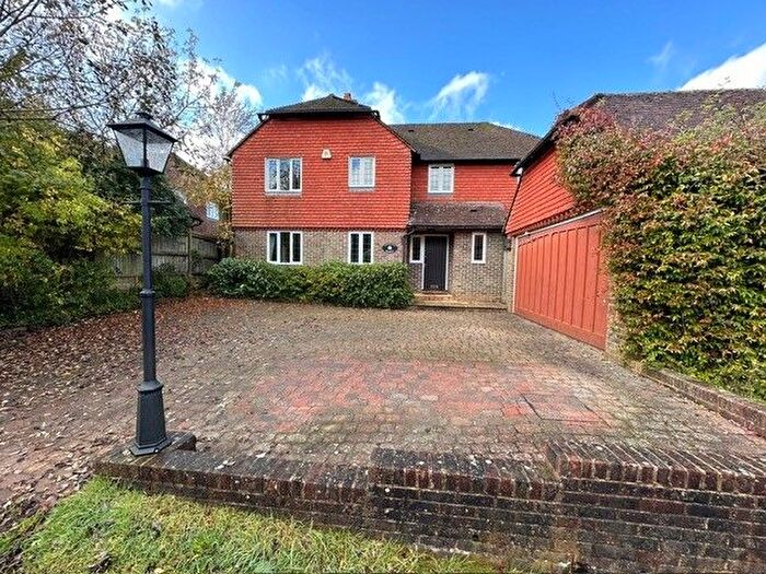 5 Bedroom Property To Rent In Beech Hill, Wadhurst, TN5