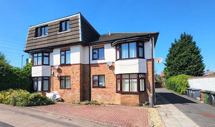2 Bedroom Apartment For Sale In Marholm Road, Walton, Peterborough, PE4