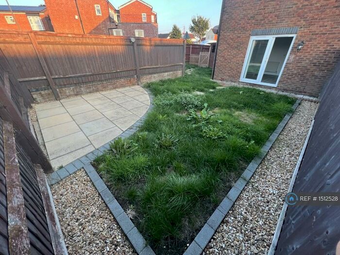 3 Bedroom Semi-Detached House To Rent In Moreton Villas, Newtown, Berkeley, GL13