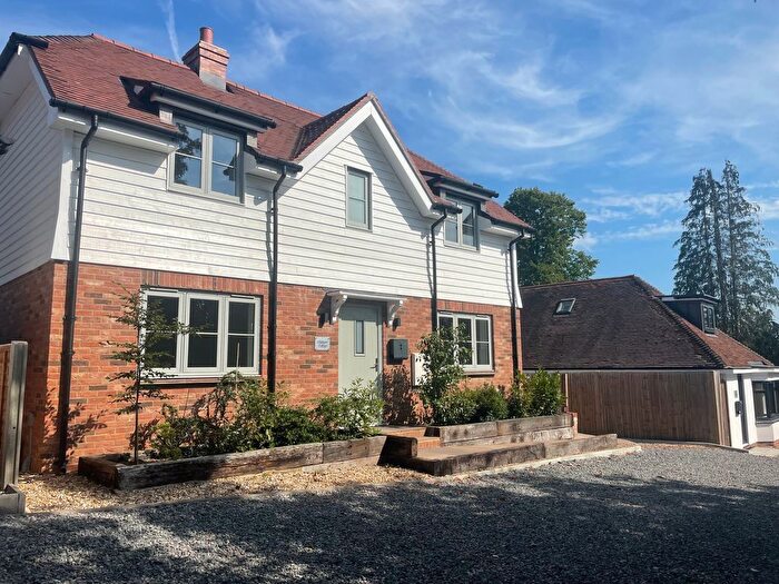 3 Bedroom Detached House For Sale In Highgate Hill, Hawkhurst, TN18