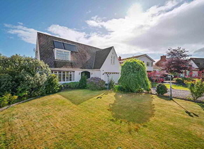 4 Bedroom Detached House For Sale In Knightsbridge Court, Bangor, BT19