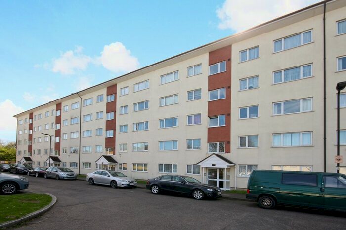 2 Bedroom Flat To Rent In Byron Way, Northolt UB5