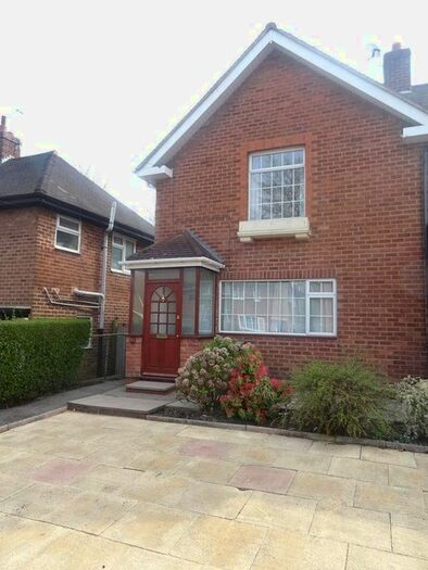 3 Bedroom End Of Terrace House To Rent In Swinford Road, Selly Oak, Birmingham, B29