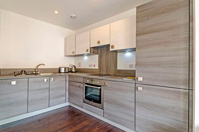 1 Bedroom Flat To Rent In Truman Walk, Bow, London, E3