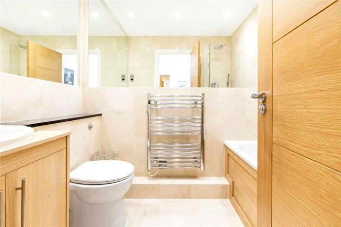2 Bedroom Apartment To Rent In Three Colt Street, E14