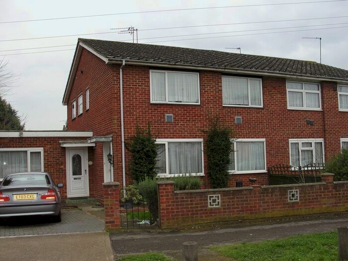 2 Bedroom Maisonette To Rent In West End Lane, Harlington, Hayes, UB3