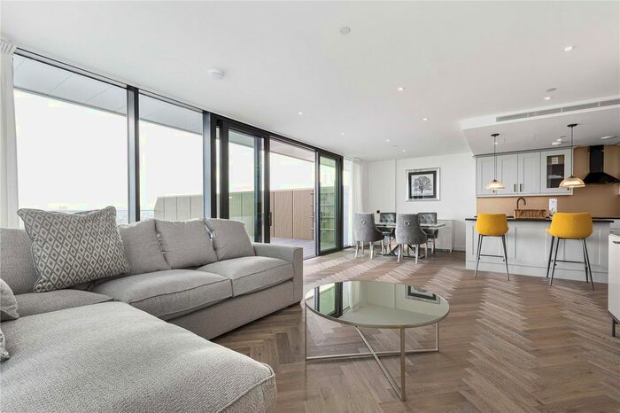 3 Bedroom Flat To Rent In Merino Gardens, London, E1W