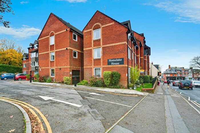 1 Bedroom Flat For Sale In Homelake House, Parkstone, BH14