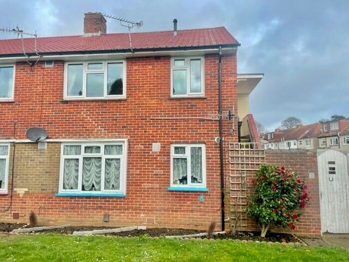 1 Bedroom Flat To Rent In Wilmott Close, Gosport, PO12