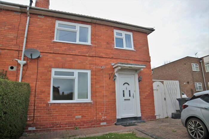 3 Bedroom Semi Detached House To Rent In Hottom Gardens, Bristol, BS7