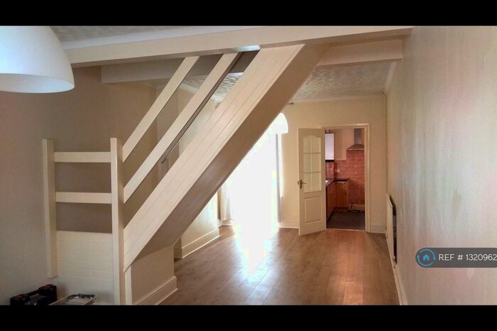 2 Bedroom Terraced House To Rent In Livingstone Street, Leicester, LE3