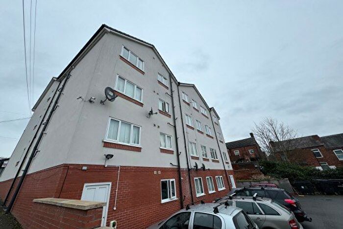 3 Bedroom Flat To Rent In Brookbank House, Crewe, CW2