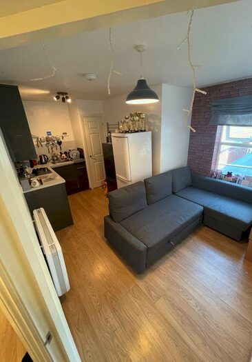 1 Bedroom Flat To Rent In Wimborne Road, Bournemouth, BH9