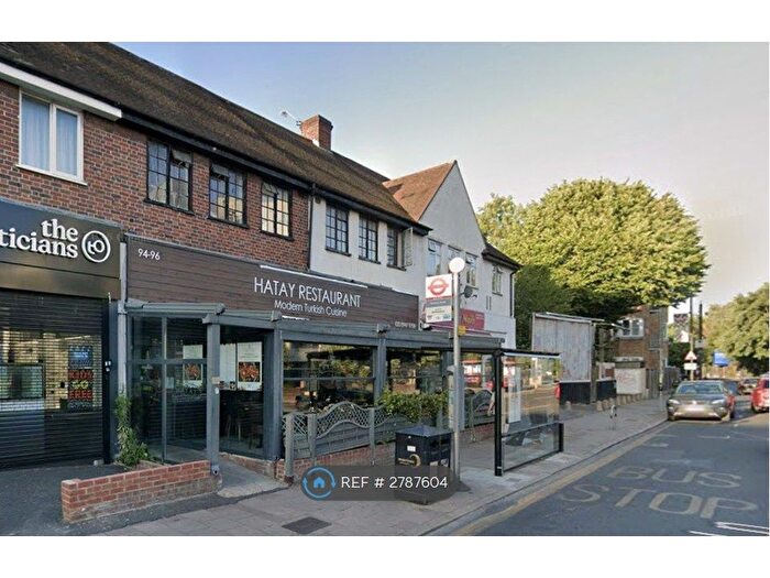 2 Bedroom Flat To Rent In Coombe Lane, London, SW20
