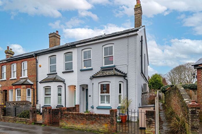 4 Bedroom Property For Sale In Nutley Lane, Reigate, RH2