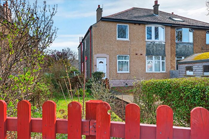 3 Bedroom Flat For Sale In Pilton Avenue, Edinburgh, EH5