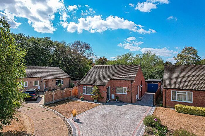 3 Bedroom Detached Bungalow For Sale In Elliott Close, Newmarket, CB8