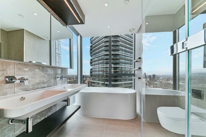 2 Bedroom Flat To Rent In Bollinder Place, Islington, London, EC1V