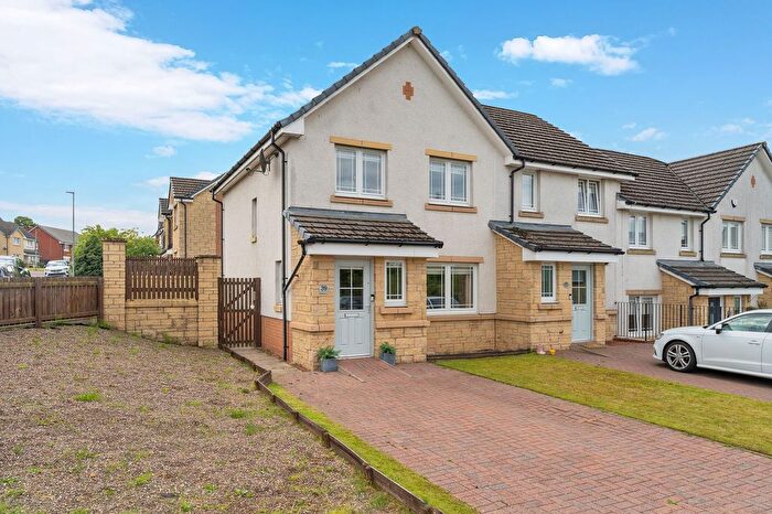 3 Bedroom End Of Terrace House For Sale In Clement Drive, Airdrie, ML6