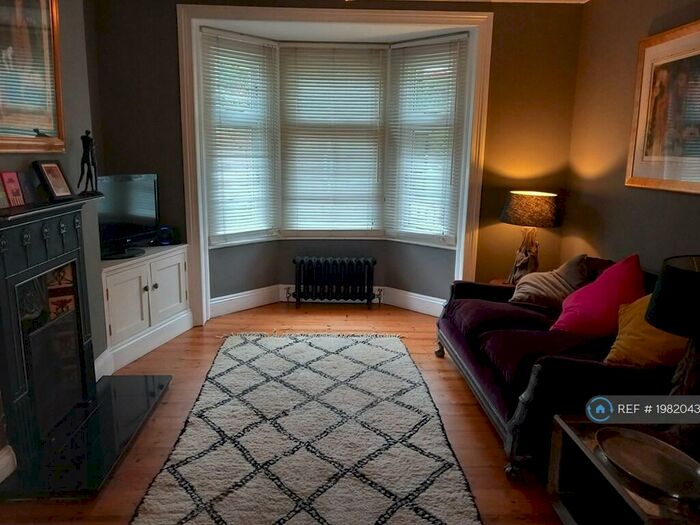 4 Bedroom Terraced House To Rent In Stockbridge Road, Winchester, SO22