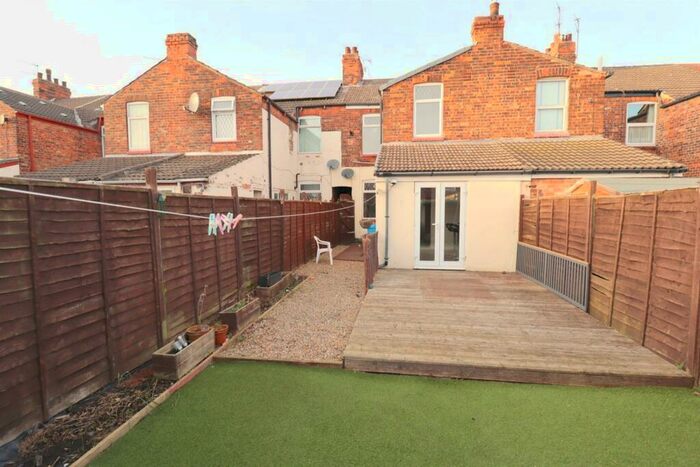 3 Bedroom House To Rent In Chaucer Street, Hull, HU8