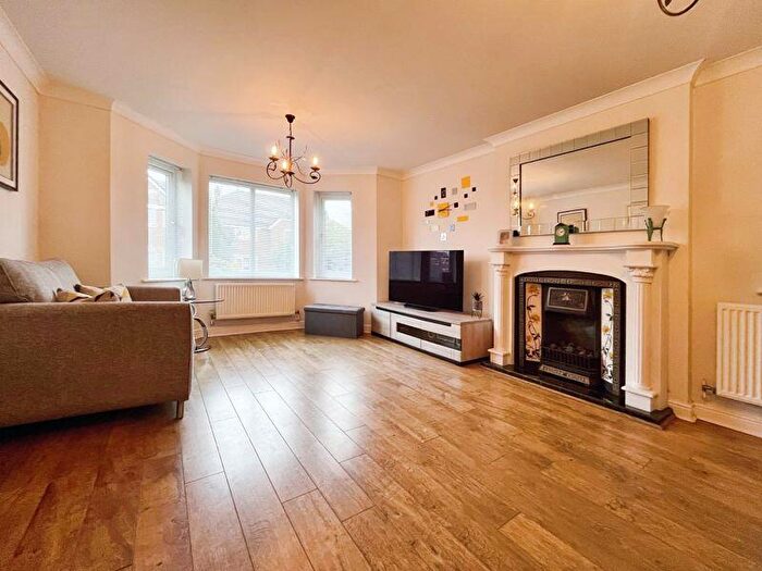4 Bedroom Detached House For Sale In Waterslea Drive, Heaton, BL1