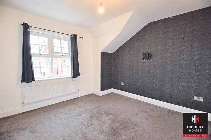 5 Bedroom Semi-Detached House To Rent In Hazelmere Gardens, Sale, M33