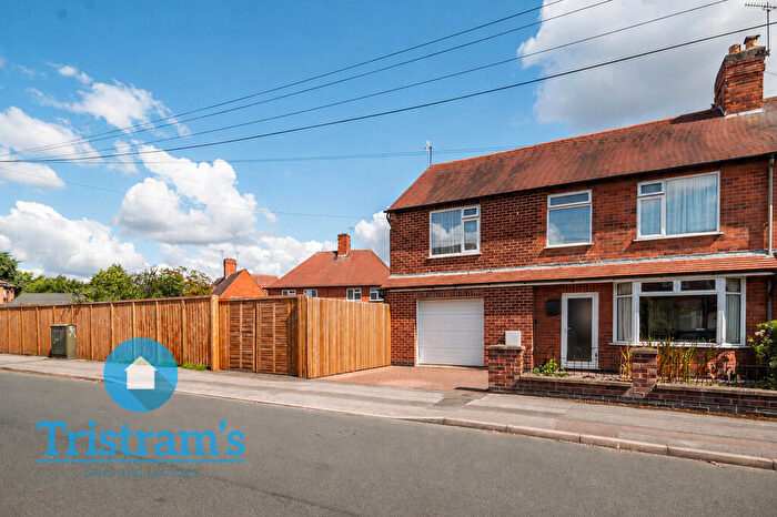 5 Bedroom Semi-Detached House For Sale In Radford Bridge Road, Nottingham, NG8