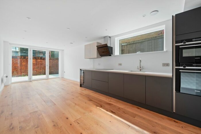 3 Bedroom Terraced House To Rent In Thomas Hardy Mews, Streatham, SW16