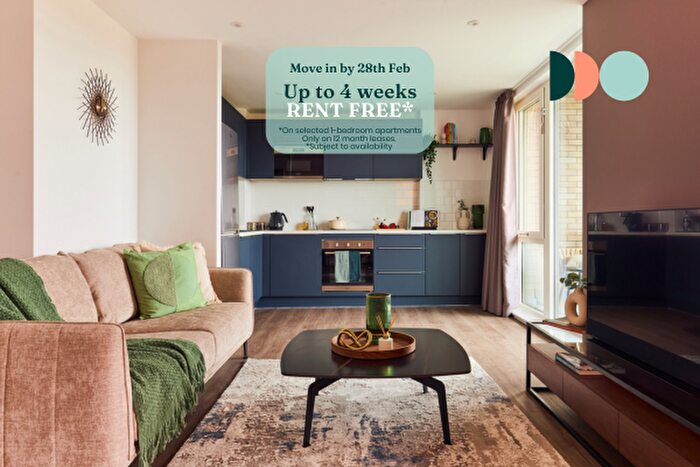 1 Bedroom Apartment To Rent In Avebury Boulevard, Milton Keynes, Buckinghamshire, MK9