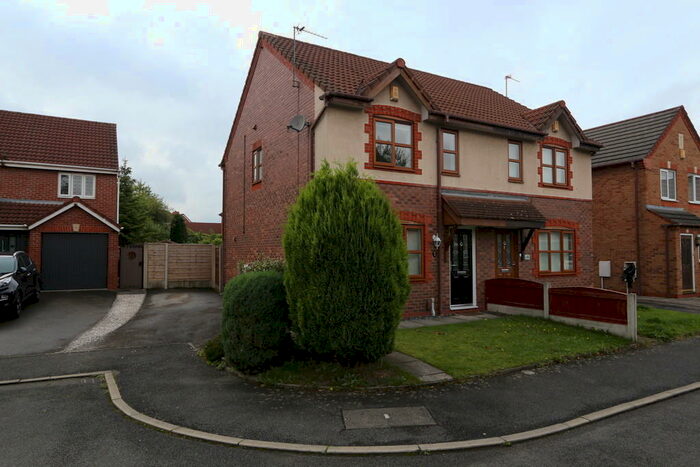 3 Bedroom Semi-Detached House To Rent In Churning Terrace, Irlam, Manchester, M44