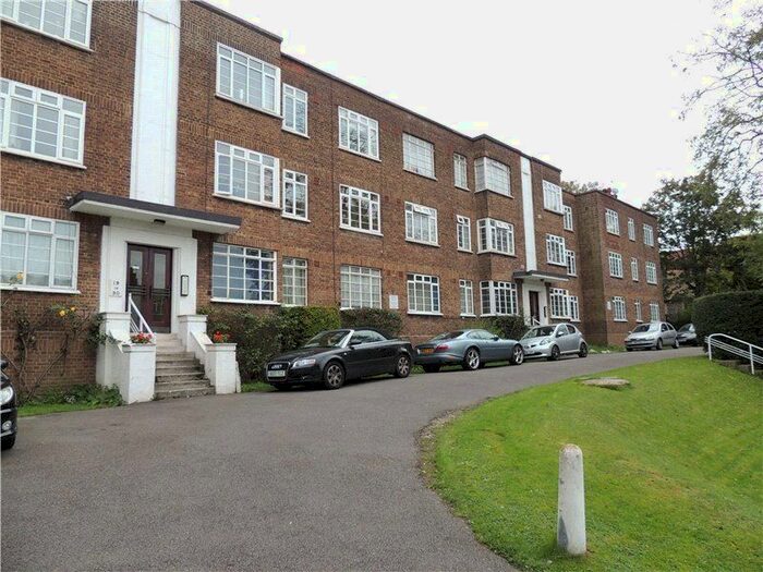 3 Bedroom Flat To Rent In St. Peters Road, Croydon, CR0