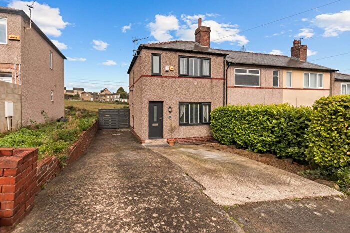 3 Bedroom End Of Terrace House For Sale In Ainley Road, Birchincliffe, Huddersfield, HD3