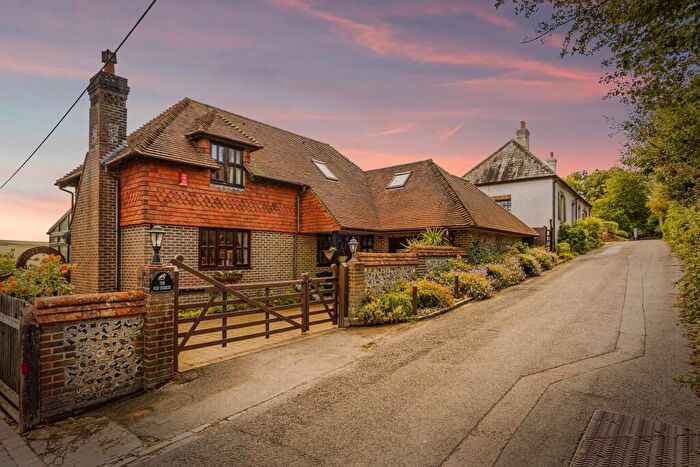 4 Bedroom Detached House For Sale In School Lane, Pyecombe, Brighton, BN45