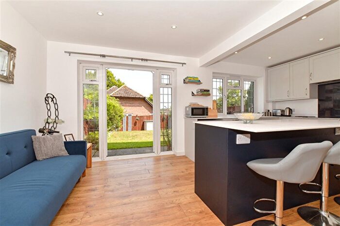 3 Bedroom Semi-Detached House For Sale In Trench Road, Tonbridge, Kent, TN10