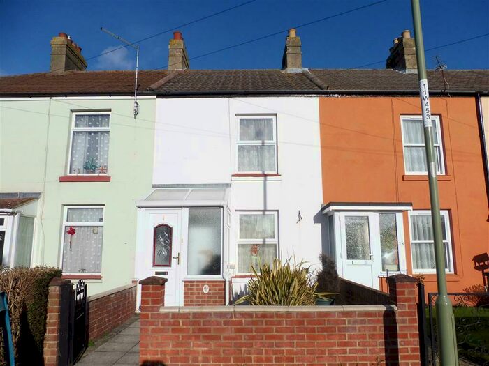 2 Bedroom House To Rent In Wootton Road, Lee-On-The-Solent, PO13