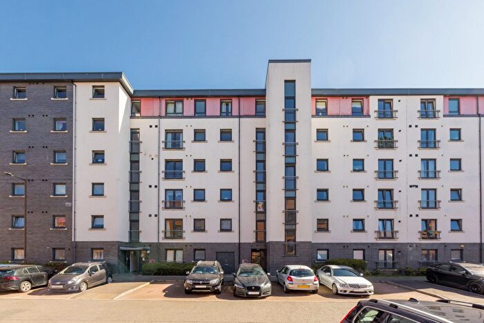 2 Bedroom Flat For Sale In Flat, Tinto Place, Bonnington, EH6
