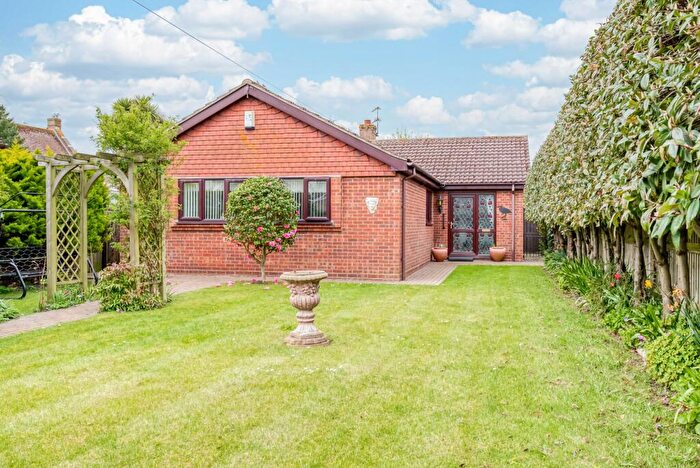 3 Bedroom Detached Bungalow For Sale In Pit Road, Hemsby, NR29