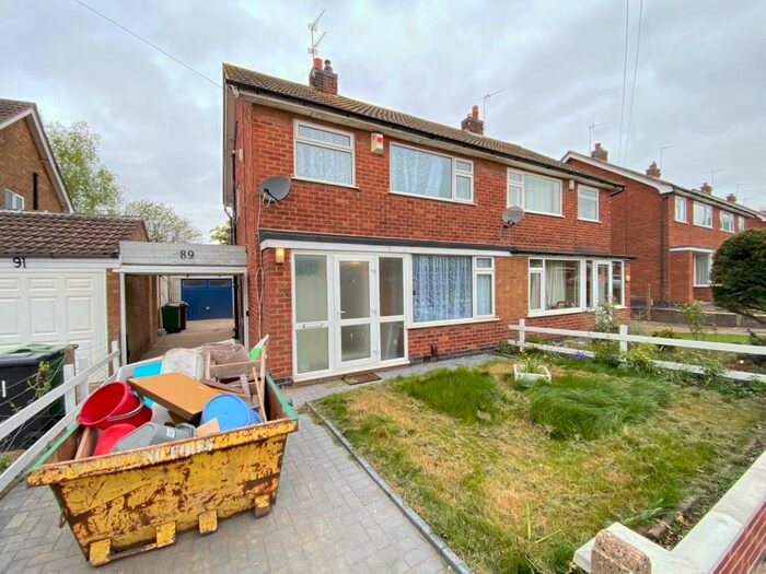 3 Bedroom House To Rent In Holywell Drive, Loughborough, LE11