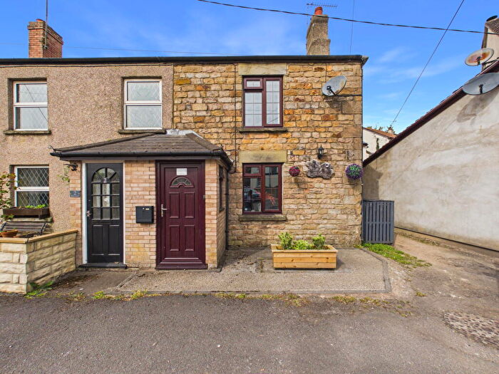 3 Bedroom Semi Detached House For Sale In Hawthorns Road, Drybrook, GL17