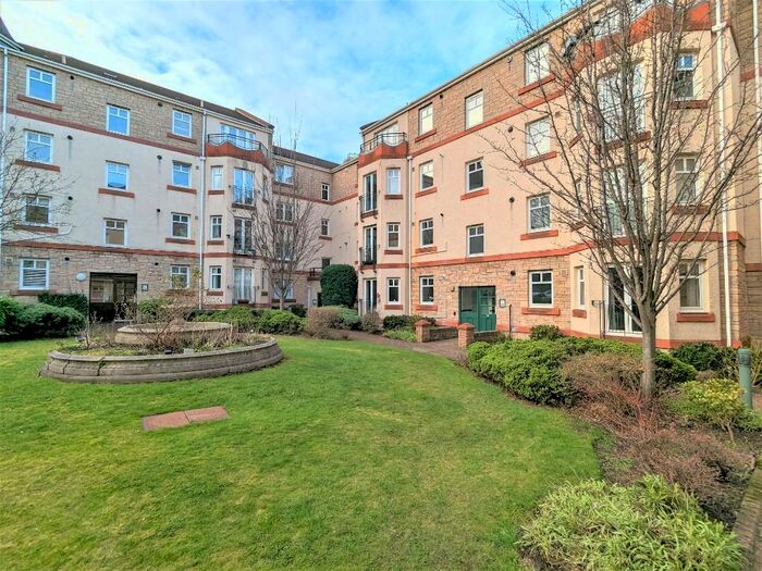 2 Bedroom Flat To Rent In Sinclair Gardens, Shandon, Edinburgh, EH11
