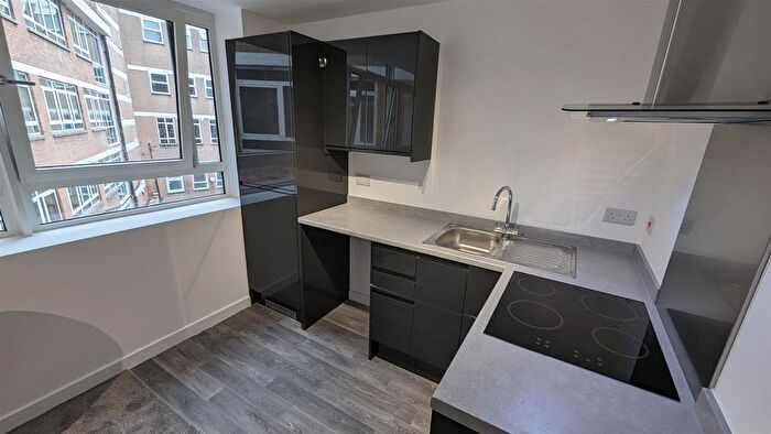 1 Bedroom Flat To Rent In Apartment, Fargate, Church Street, S1