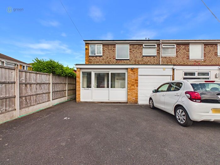 3 Bedroom Semi Detached House For Sale In Terry Drive, Walmley, Sutton Coldfield, B76