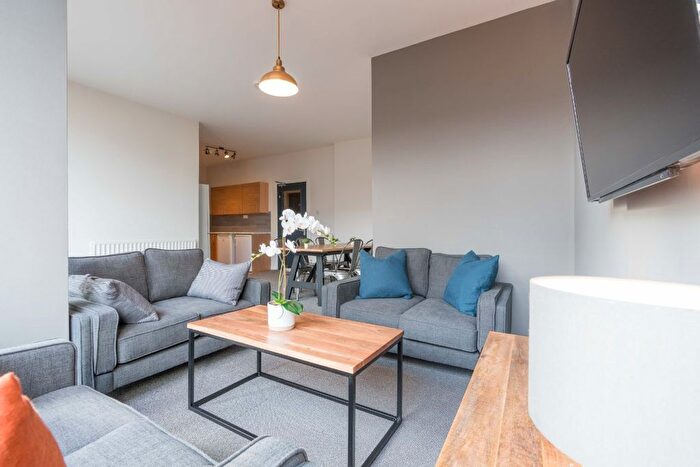 6 Bedroom Flat To Rent In Osborne Road, Newcastle, NE2