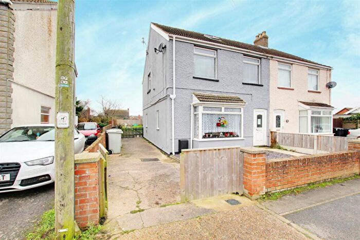5 Bedroom Semi-Detached House For Sale In Grosvenor Road, Mablethorpe, LN12