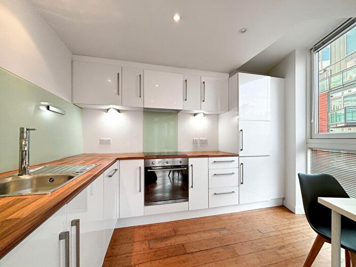 1 Bedroom Apartment To Rent In New York Apartments, Cross York Street, Leeds, LS2