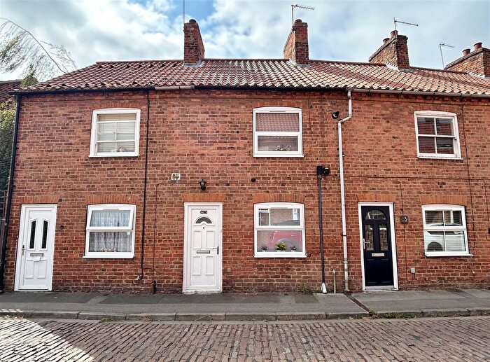 1 Bedroom Terraced House For Sale In Millgate, Selby, YO8