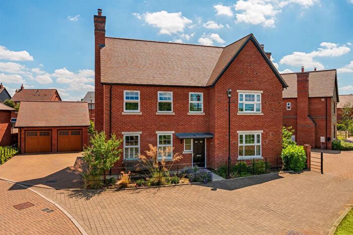 5 Bedroom Detached House For Sale In Oat Close, Rotherfield Greys, Henley-On-Thames, RG9
