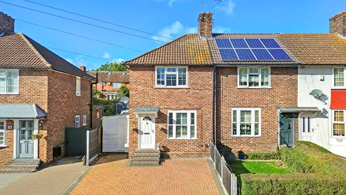 2 Bedroom Semi Detached House For Sale In Bluehouse Road, London, E4